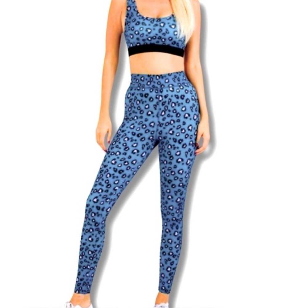 PEACH LOVE Sports Bra & Leggings Set Blue Lavender Animal Print Yoga Gym SZ S
